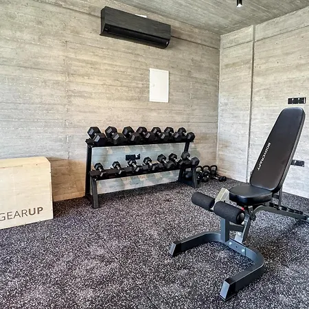 Malberry Park 304 - Modern 2 Bedroom With Pool, Gym, Jaccuzi Apartman *