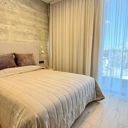 Malberry Park 304 - Modern 2 Bedroom With Pool, Gym, Jaccuzi Apartman