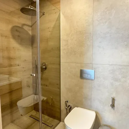 Malberry Park 304 - Modern 2bedroom With Shared Heated Pool, Sauna, Gym, Jacuzzi Lejlighed Paphos