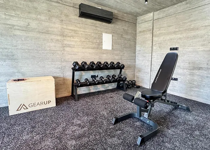 Malberry Park 304 - Modern 2bedroom With Shared Heated Pool, Sauna, Gym, Jacuzzi Lägenhet *