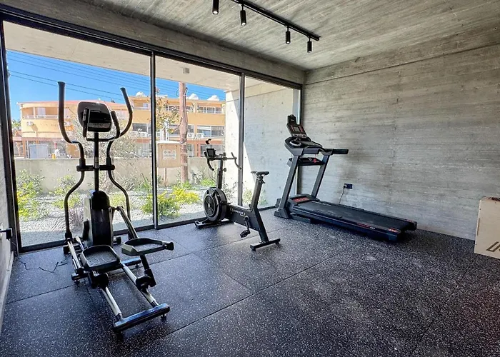 Apartament Malberry Park 304 - Modern 2bedroom With Shared Heated Pool, Sauna, Gym, Jacuzzi *